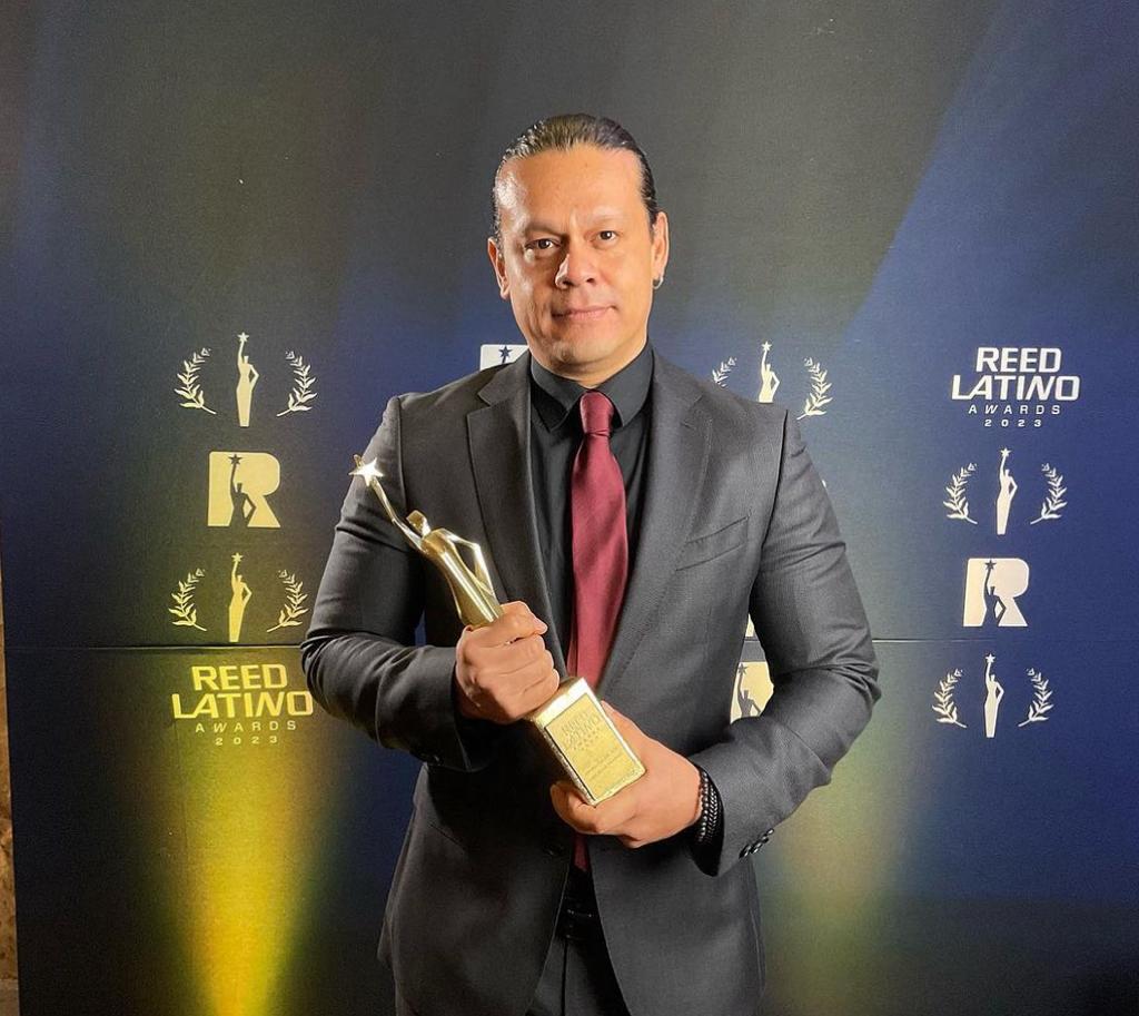 Recibe Iván Silva el primer Reed Latino Gold - La Torre News