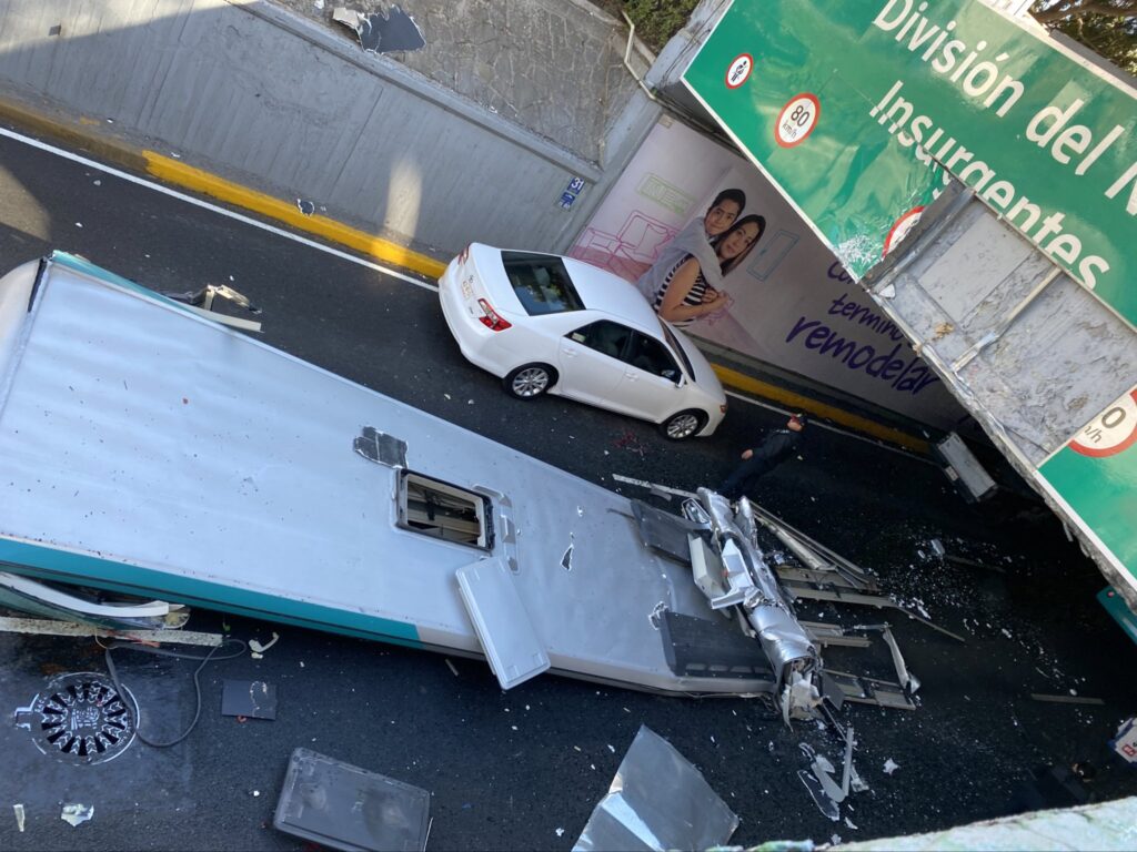 Accidente de autobús deja al menos 16 heridos en Viaducto e Insurgentes ...