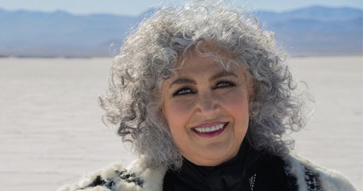 Amanda Miguel de gira y con nuevo disco